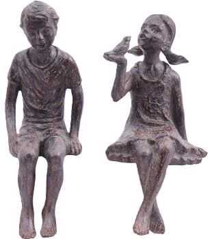 Escultura criança 13*10*22H poliresina