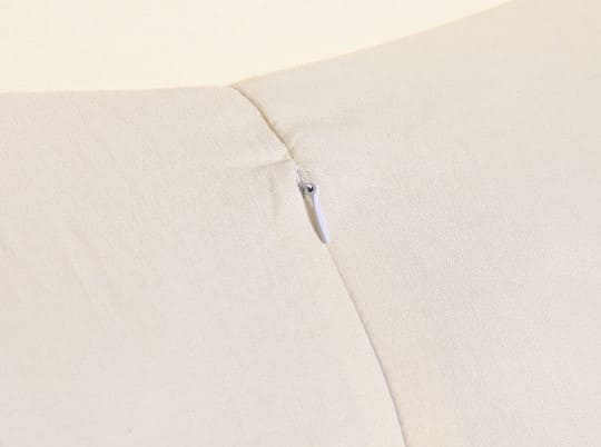 Almofada 60*60 poliester abas brancas s/enchim