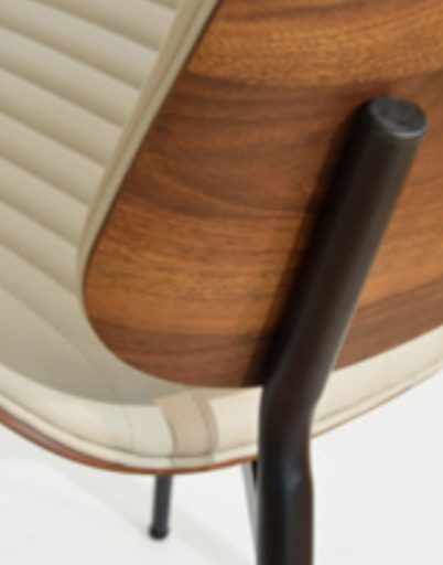 Cadeira preta 53*49*81 alt