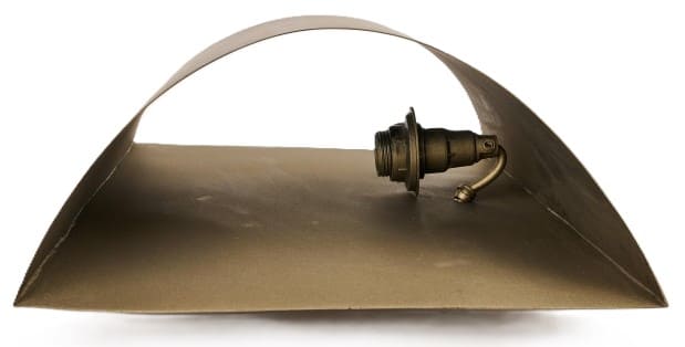 Aplique 27*12*H32 metal dourado