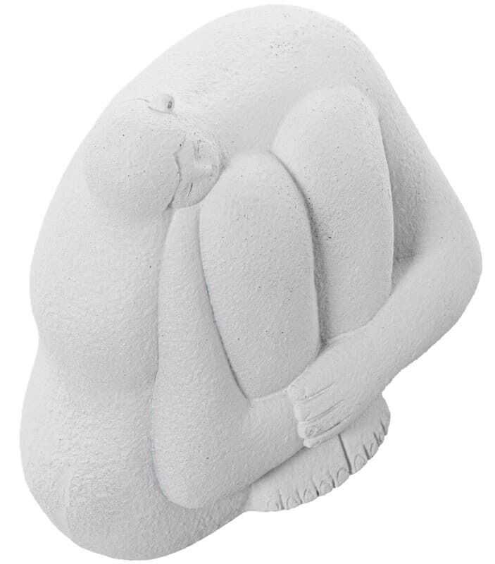 Escultura pessoa 18*12*17H sentada, cabeça joelhos