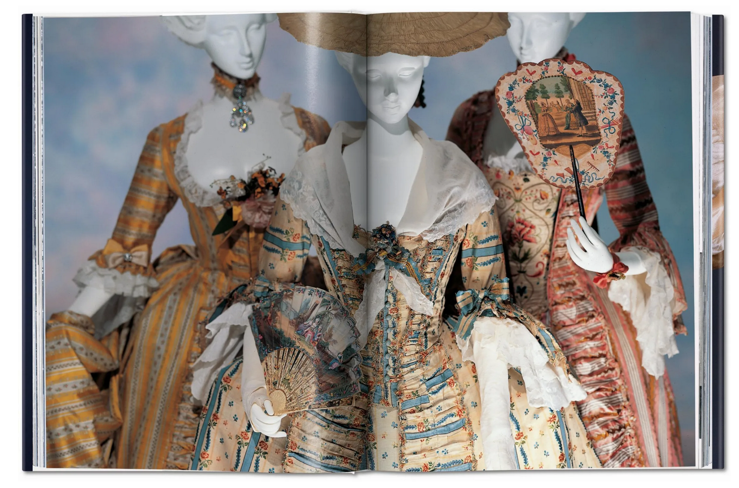 Livro FASHION HISTORY FROM 18 to 20th CENTURY