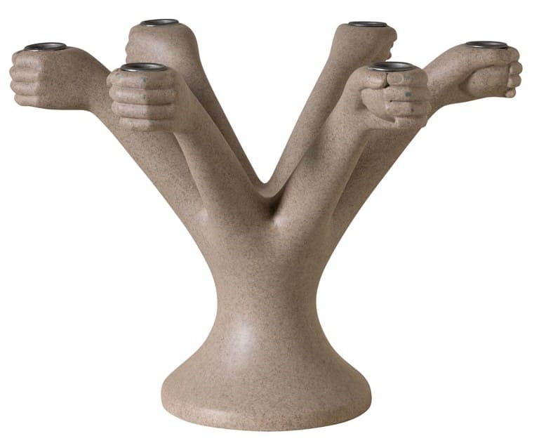 Candelabro 6 braços mão fechada